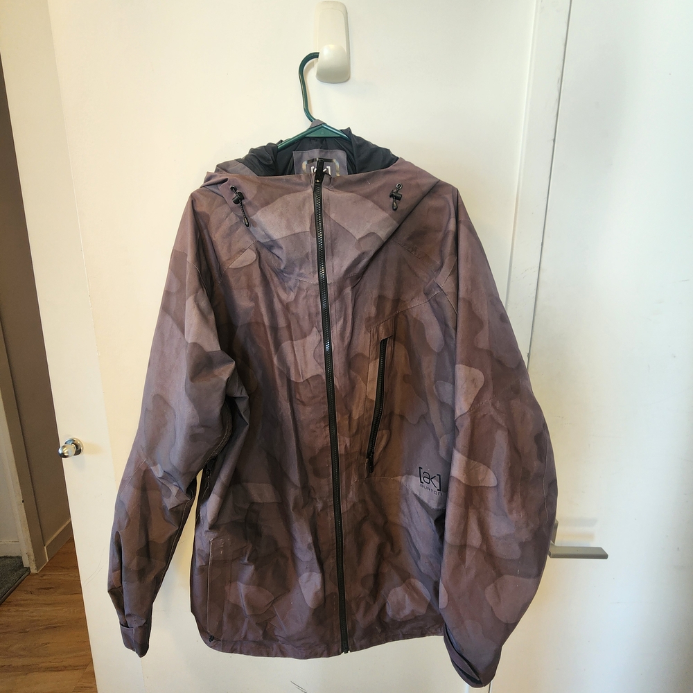 Burton [ak] Gore-Tex Jacket - Black and Gray
